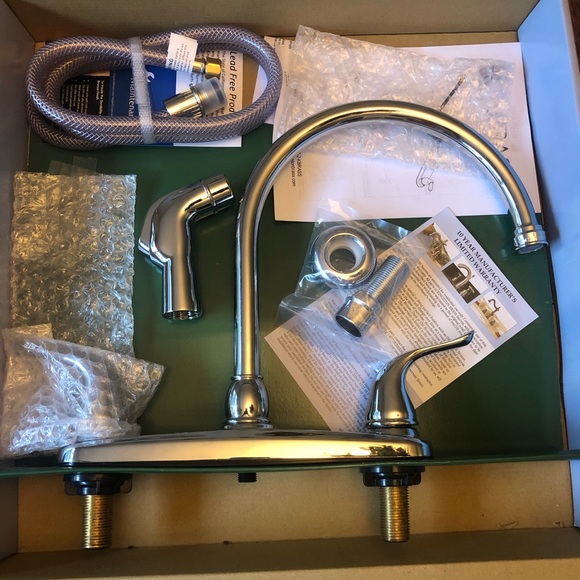 KINGSTON BRASS FAUCET - Picture 2 of 8